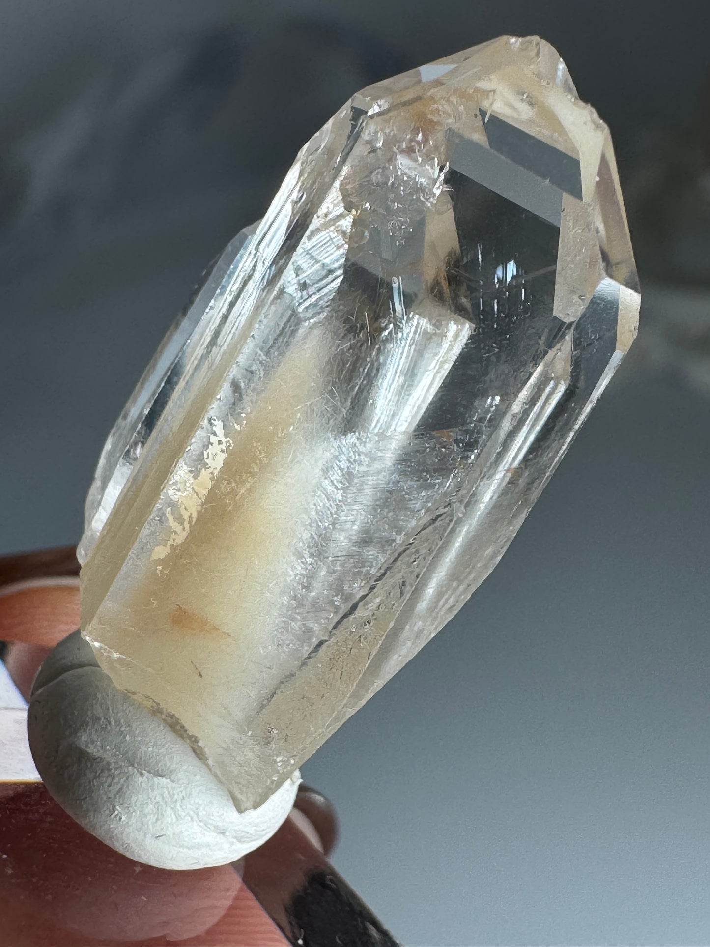 Peach Rabbit Hair Quartz from Madagascar ピーチラビットヘアクォーツ
