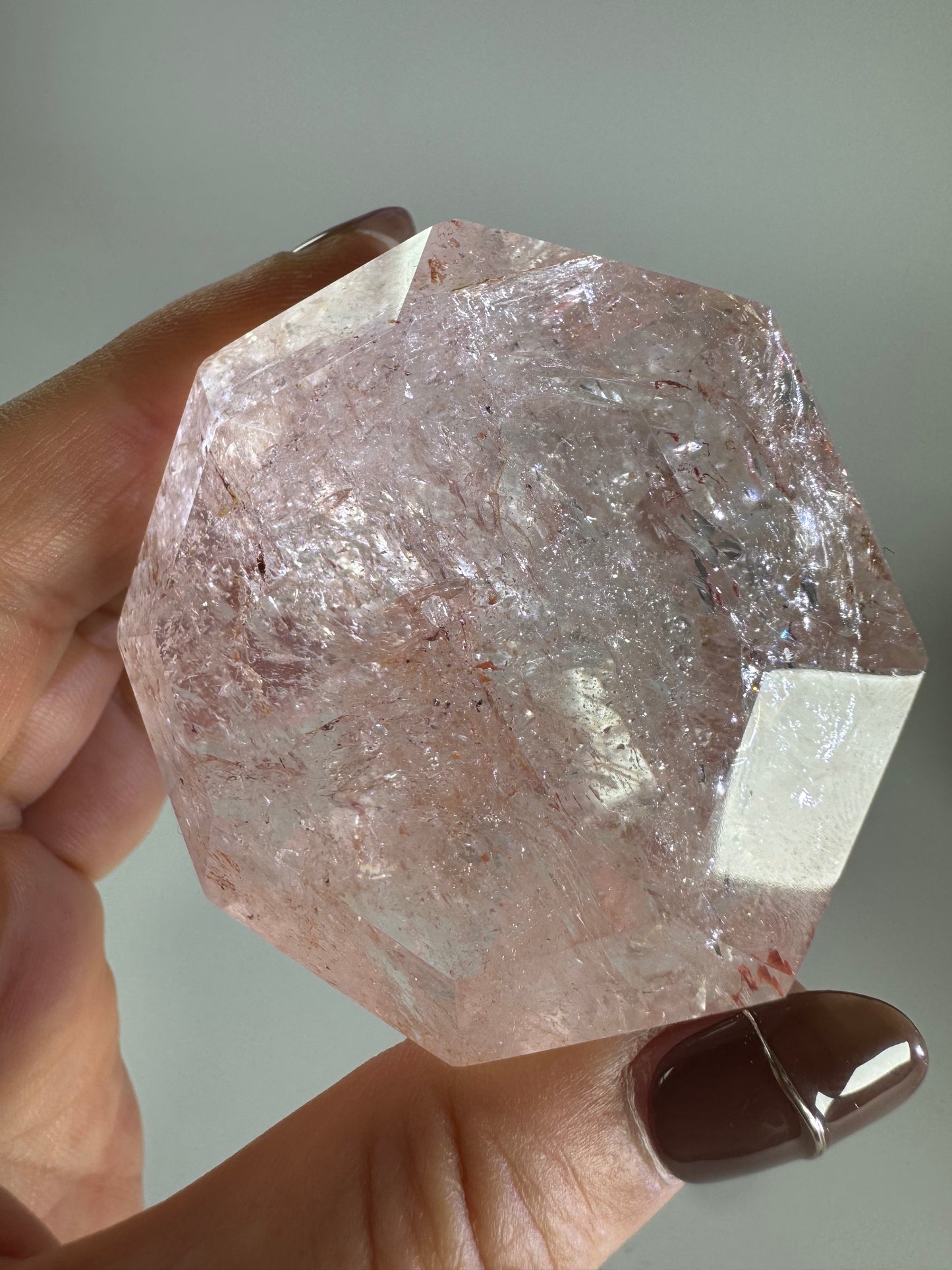 Brilliant Diamond Cut Pink Quartz

ブリリアント ダイヤモンドカット ピンククォーツ