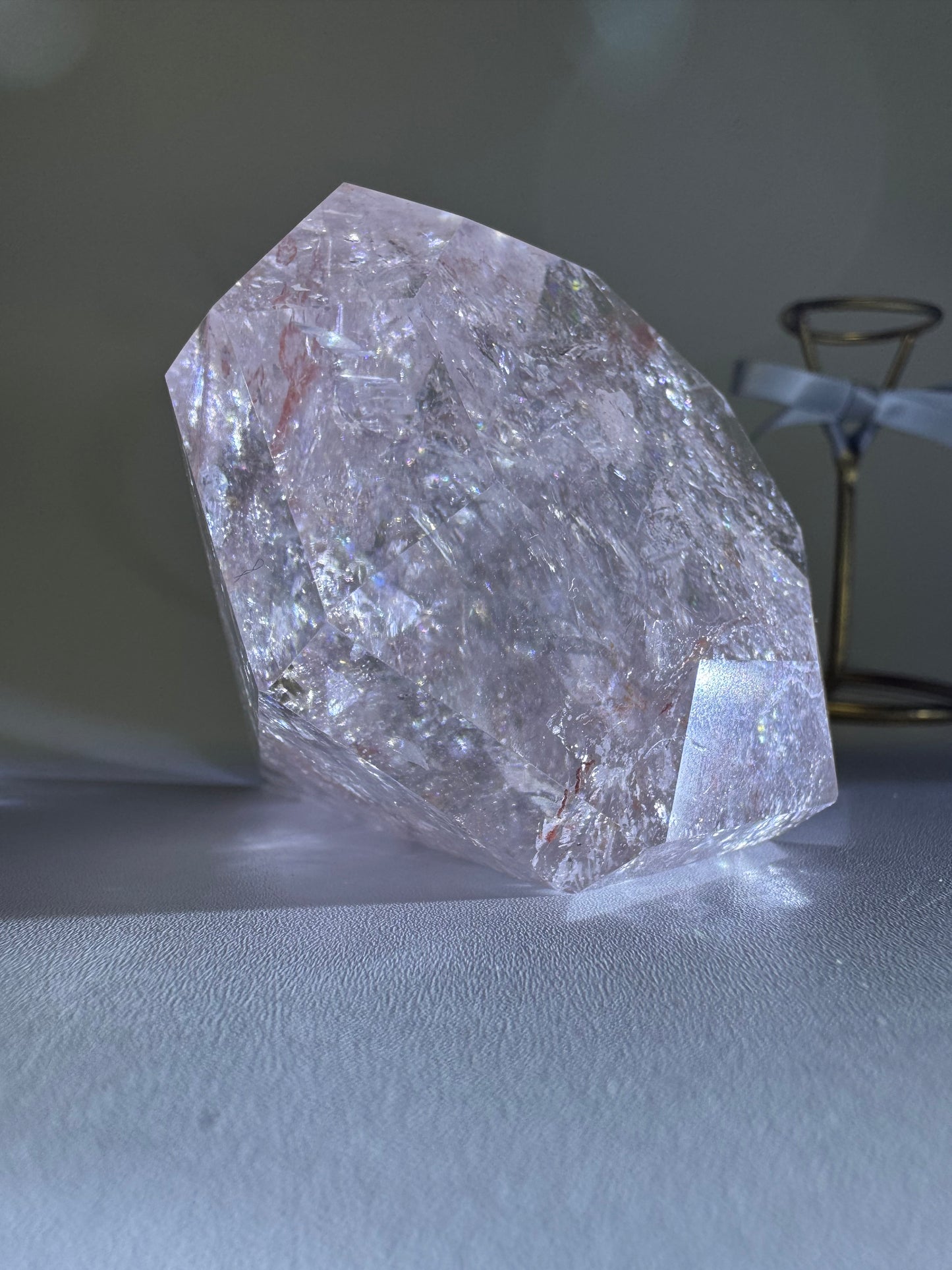 Brilliant Diamond Cut Pink Quartz
(Pink Azeztulite – Trade Name) 
ブリリアント ダイヤモンドカット ピンククォーツ
（流通名：ピンクアゼツライト）