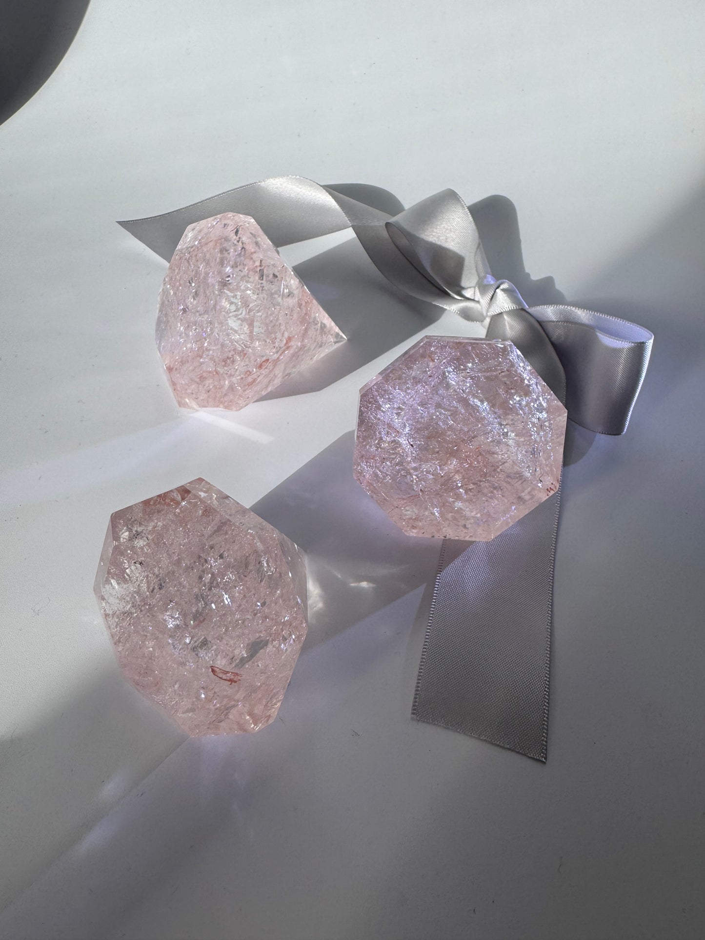 Brilliant Diamond Cut Pink Quartz

ブリリアント ダイヤモンドカット ピンククォーツ