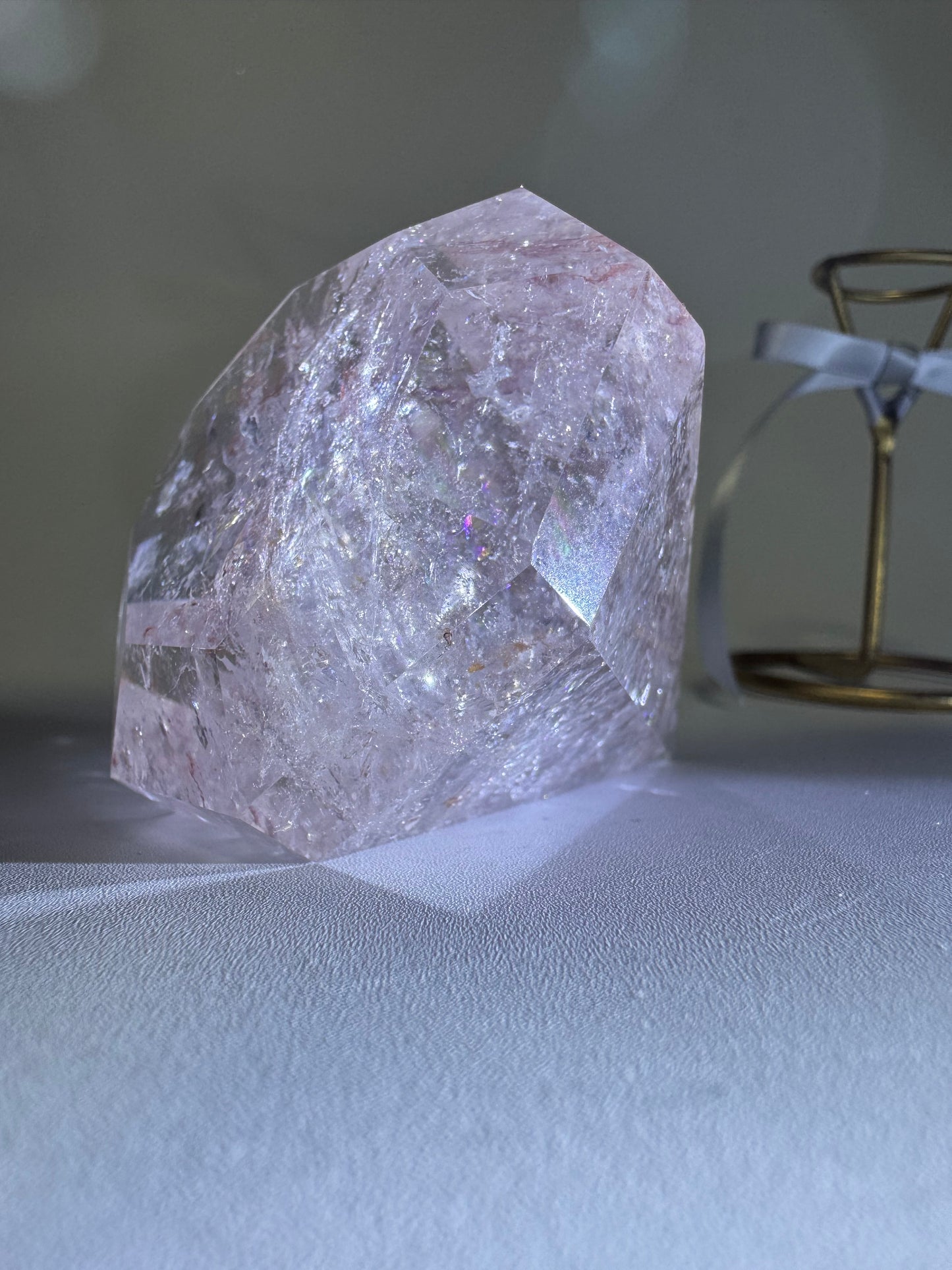 Brilliant Diamond Cut Pink Quartz
(Pink Azeztulite – Trade Name) 
ブリリアント ダイヤモンドカット ピンククォーツ
（流通名：ピンクアゼツライト）