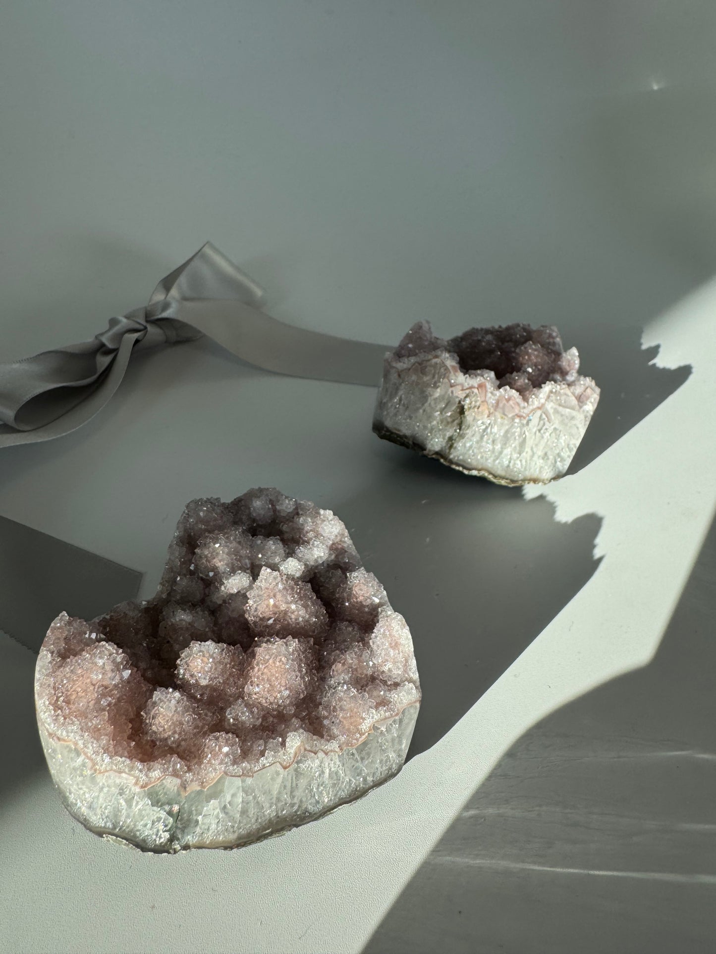 Blush Crown Amethyst（Uruguay origin）アメジストドゥルージー　konpeito (Japanese sugar candy)