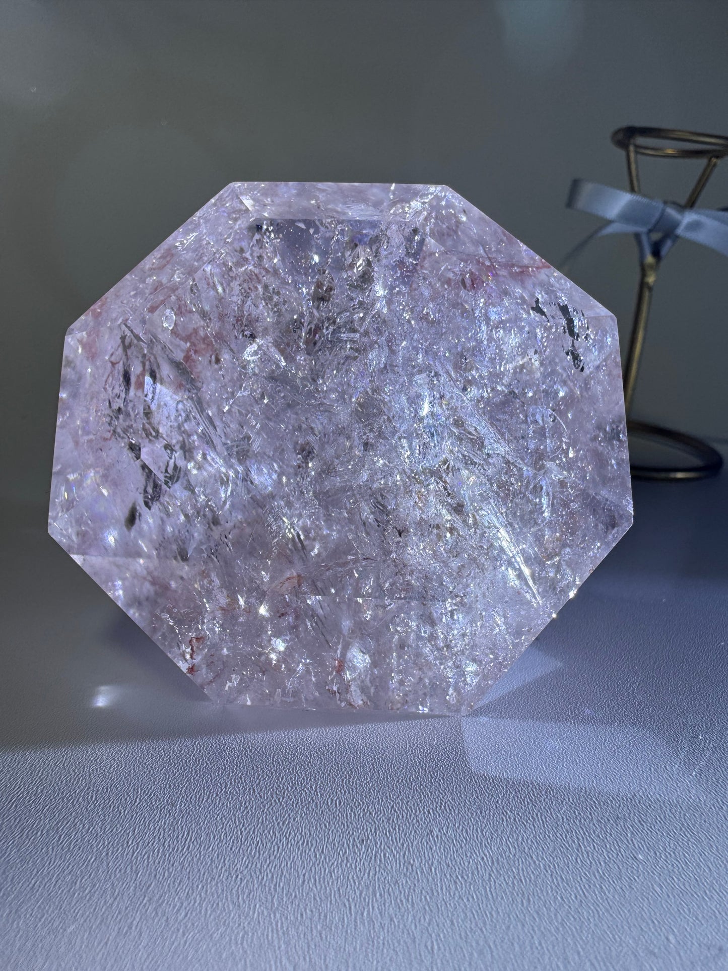 Brilliant Diamond Cut Pink Quartz
(Pink Azeztulite – Trade Name) 
ブリリアント ダイヤモンドカット ピンククォーツ
（流通名：ピンクアゼツライト）