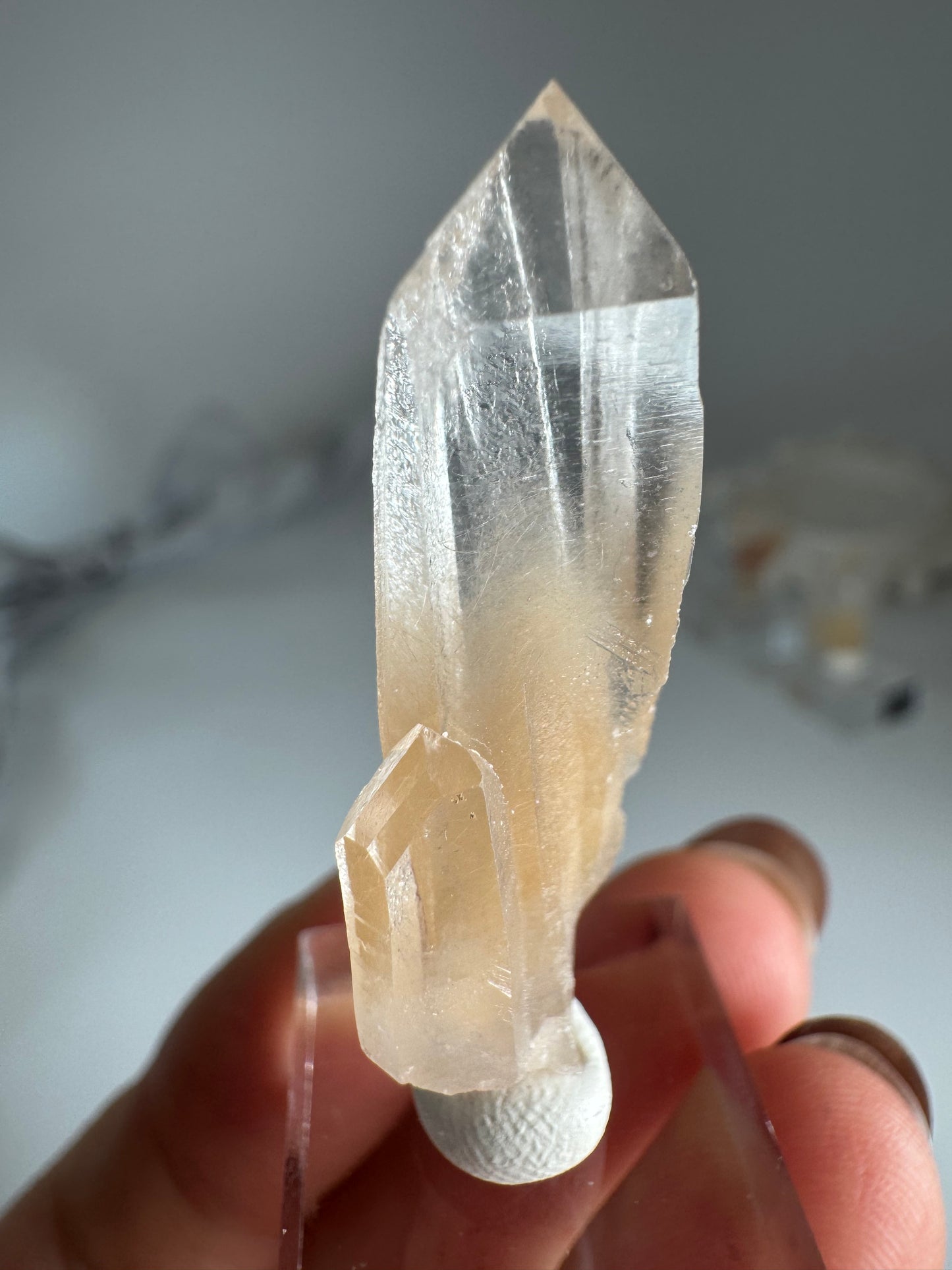 Peach Rabbit Hair Quartz from Madagascar ピーチラビットヘアクォーツ